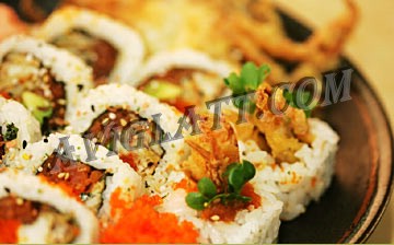 Spicy Raw Tuna Tempura Sushi Rolls - 2 Rolls (16 Pieces)